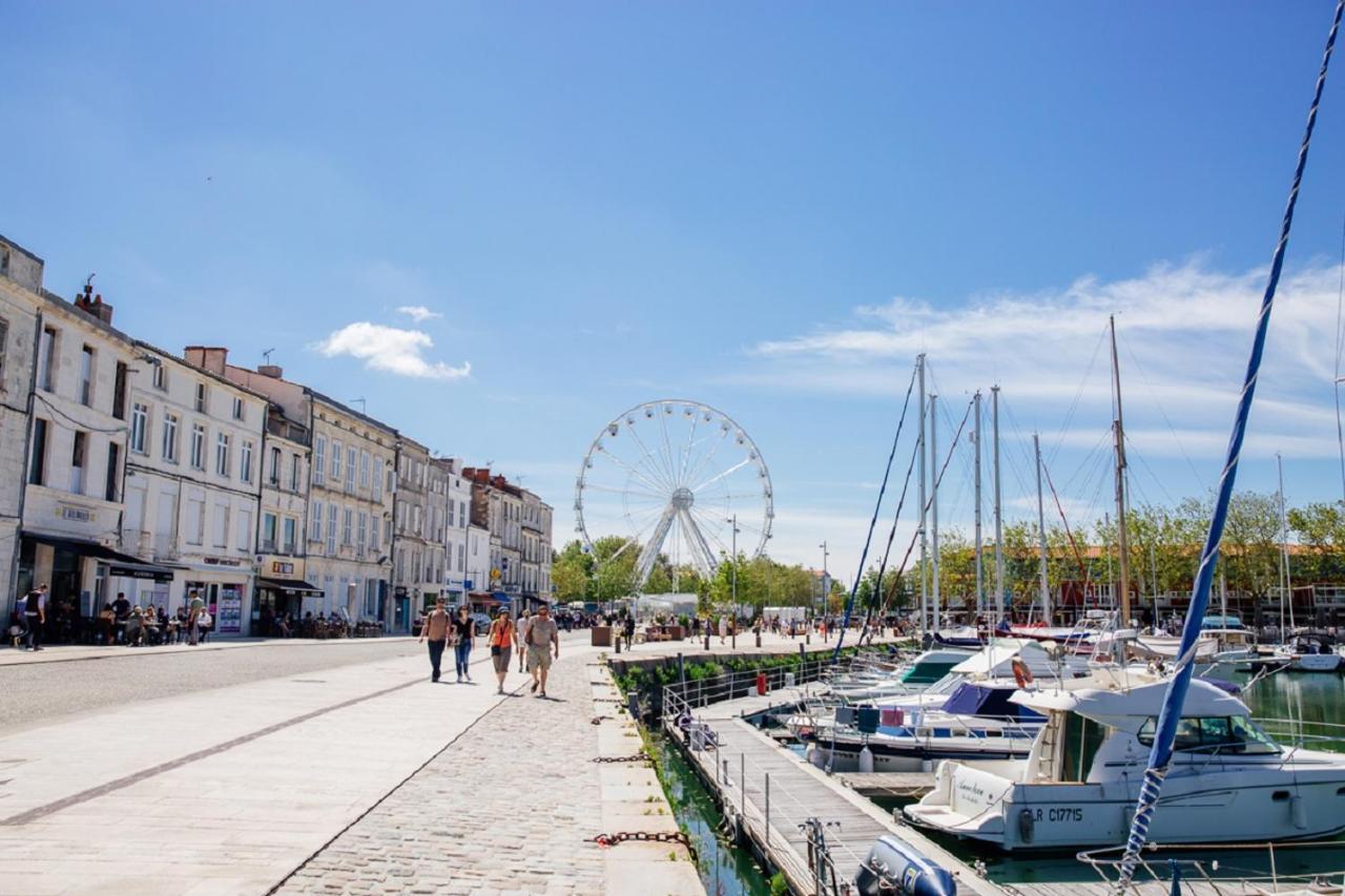 Charmant Cocon Iode Cosy Equipe, Baigne De Lumiere, Situe Au Coeur De La Rochelle A 1Min A Pied Du Marche Central Avec Tv Et Wifi Bagian luar foto