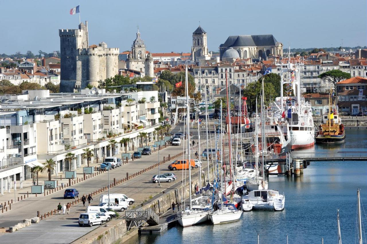 Charmant Cocon Iode Cosy Equipe, Baigne De Lumiere, Situe Au Coeur De La Rochelle A 1Min A Pied Du Marche Central Avec Tv Et Wifi Bagian luar foto