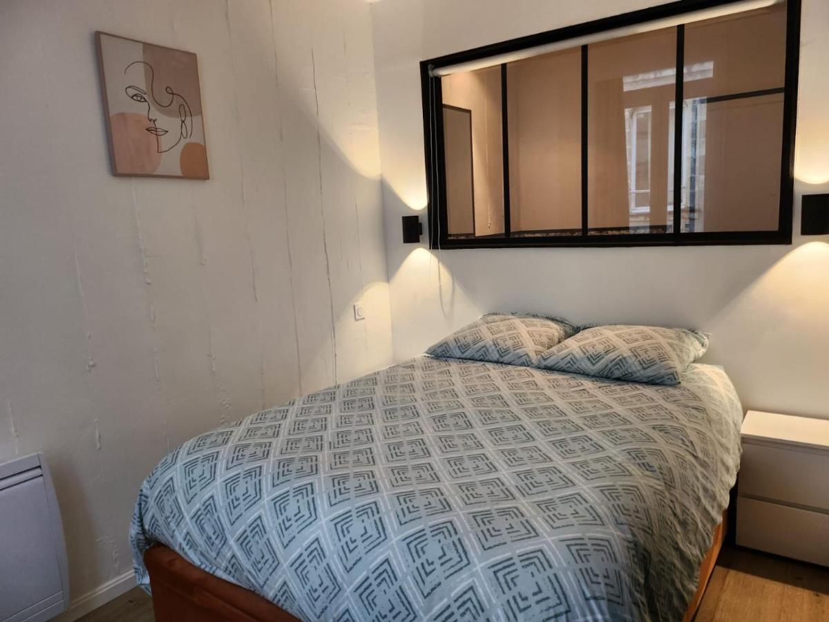 Charmant Cocon Iode Cosy Equipe, Baigne De Lumiere, Situe Au Coeur De La Rochelle A 1Min A Pied Du Marche Central Avec Tv Et Wifi Bagian luar foto